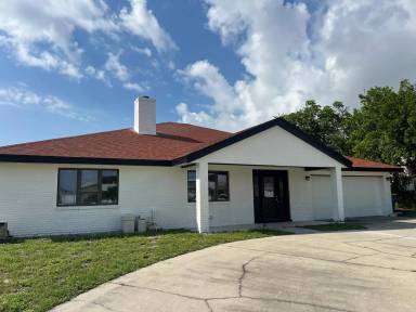 Main picture of 1675 E Riviera Dr