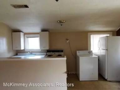 Main picture of 201 1/2 Parkview Dr