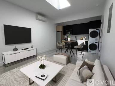 Main picture of 13 Avenue B