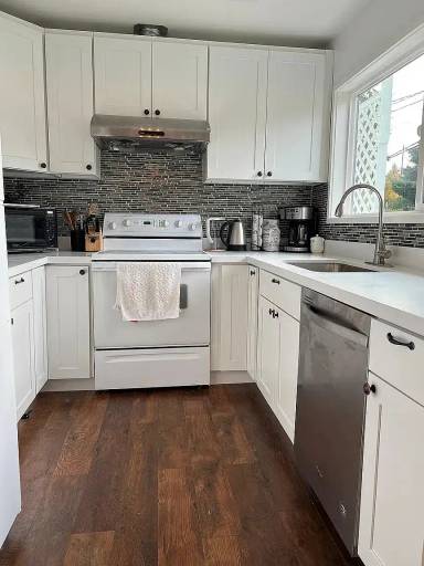 Main picture of 15438 SE 38th St