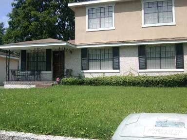 Main picture of 903 Porter St