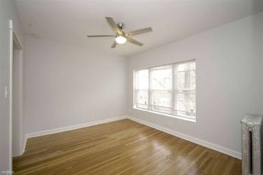 Main picture of 4724 N Racine Ave