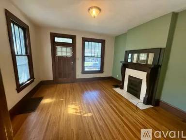 Main picture of 468 E Tompkins St