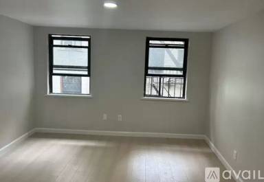 Main picture of 412 E 11th St