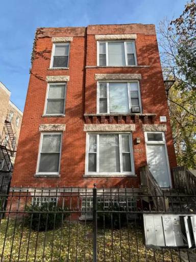 Main picture of 6045 S Rhodes Ave