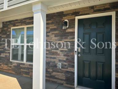 Main picture of 304 Ovada Ave