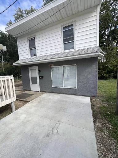 Main picture of 1108 N Division Ave