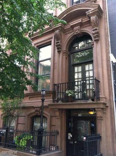 Main picture of 118 E 18th St