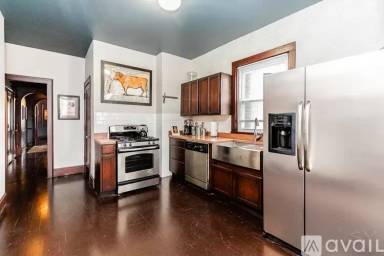 Main picture of 1012 N Western Ave