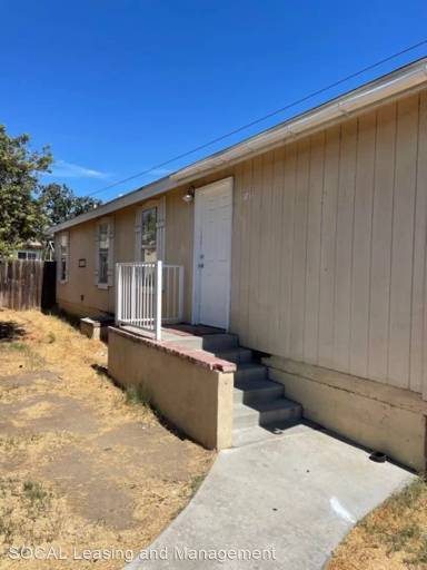 Main picture of 13734 Community St