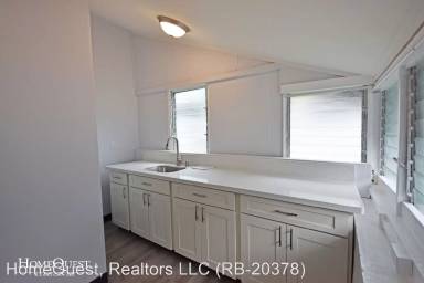 Main picture of 255 Maluniu Ave