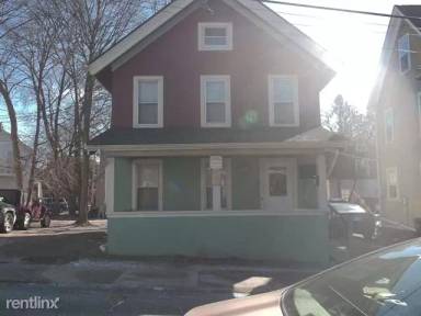 Main picture of 952 Greenwood Ave