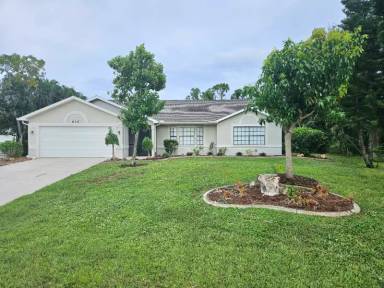 Main picture of 615 SW 7th Pl