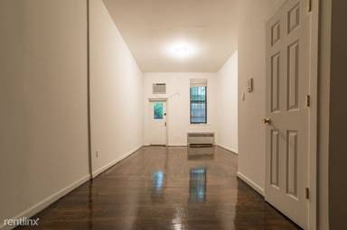 Main picture of 284 East 10th St