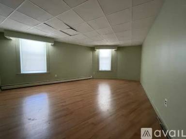 Main picture of 213 Danforth St