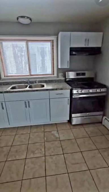 Main picture of 5784 Eastern Ave SE