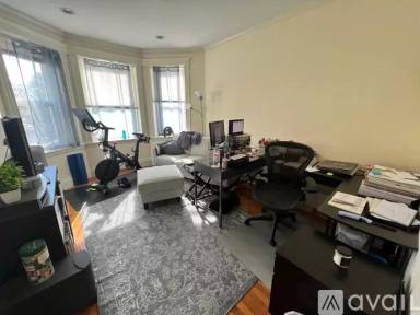 Main picture of 100 Queensberry St