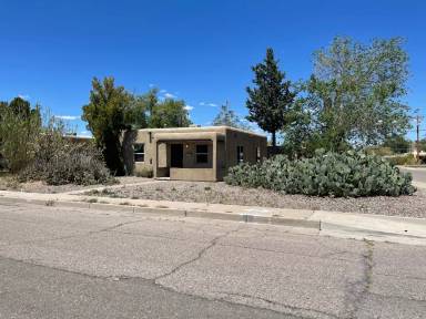 Main picture of 3835 Thaxton Ave SE