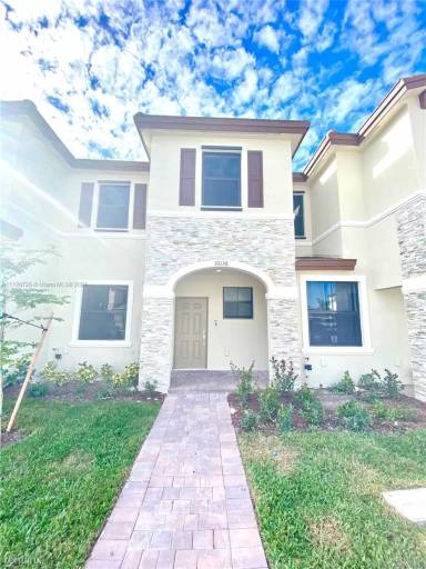 Main picture of 10120 SW 228th Ter