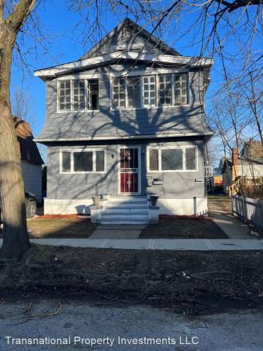 Main picture of 365 E 161st St