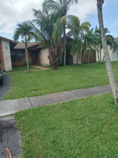 Main picture of 9205 Saddlecreek Dr