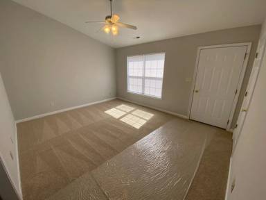 Main picture of 30000 Saint James Way