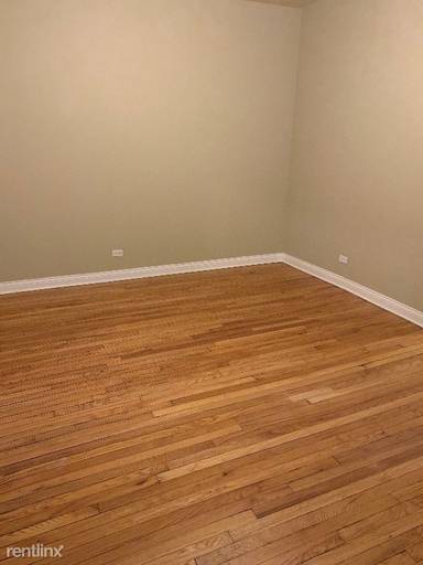 Main picture of 4433 W Fullerton Ave
