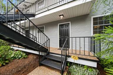 Main picture of 330 3rd St NW