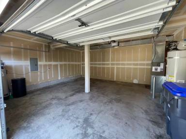 Main picture of 102 NE Albion St