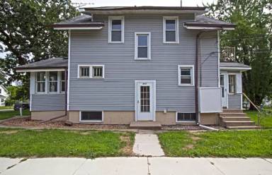 Main picture of 433 5th Ave NE