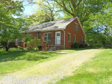 Main picture of 801 Wood St