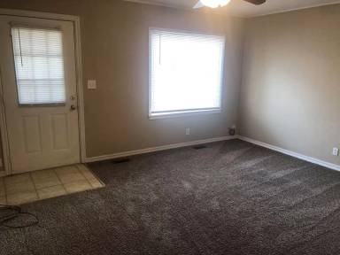 Main picture of 1706 W Wallace Dr
