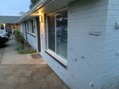 Main picture of 9222 Kenwood Dr SW