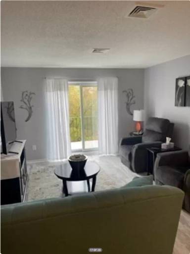 Main picture of 45 Loomis St