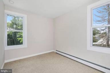 Main picture of 148 Mill St