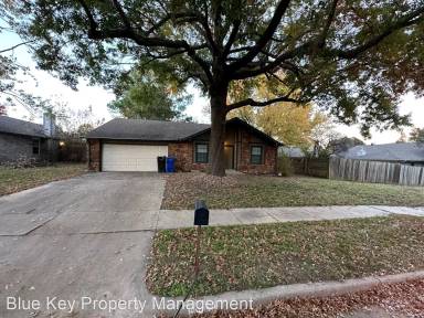 Main picture of 1124 W Austin Pl