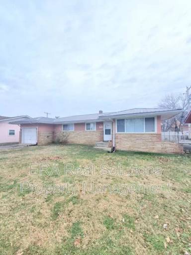 Main picture of 1494 Selkirk Rd