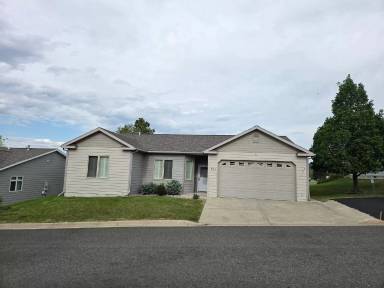 Main picture of 521 Burnham Pl