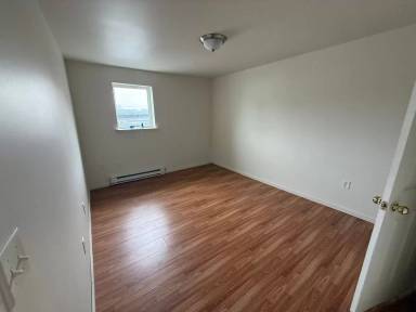 Main picture of 2463 Jefferson St