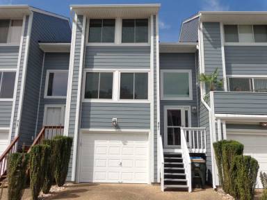 Main picture of 421 Terrace Ct