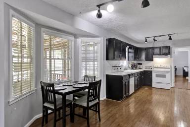 Main picture of 1286 Winter Pl