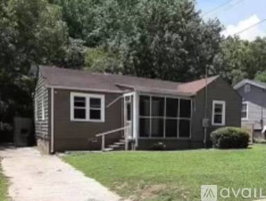 Main picture of 951 Moreland Dr SE