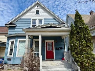 Main picture of 724 Washington St