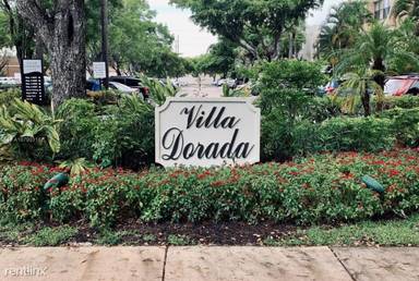 Main picture of 20200 W Country Club Dr