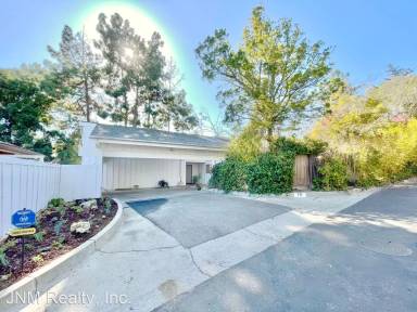Main picture of 771 Claymont Dr