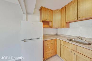 Main picture of 239 25th Ave