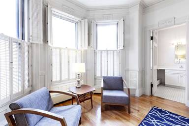 Main picture of 387 Commonwealth Ave
