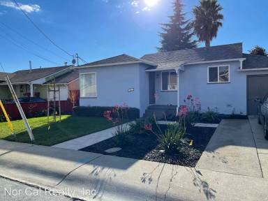 Main picture of 15211 Central Ave