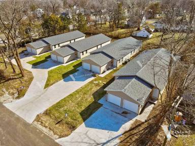 Main picture of 1602 W Scott St