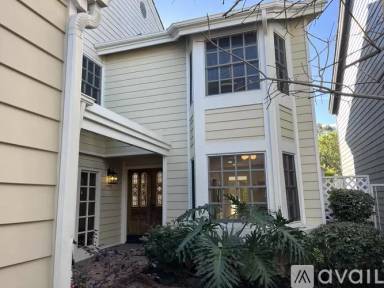 Main picture of 407 Shea Ln
